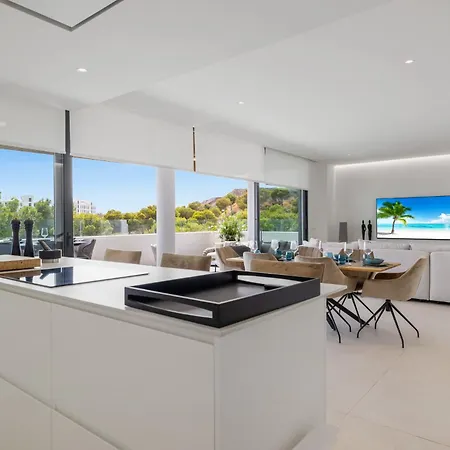 Vivi Homes - Rojo Bbq, Pool And Sea Views Apartment