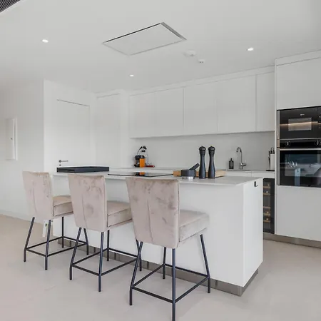 Vivi Homes - Rojo Bbq, Pool And Sea Views Apartment