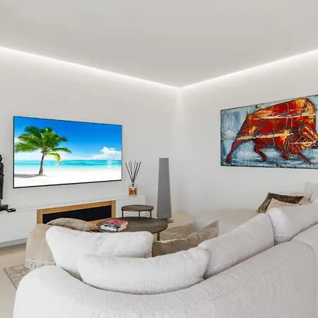 Vivi Homes - Rojo Bbq, Pool And Sea Views Apartment *